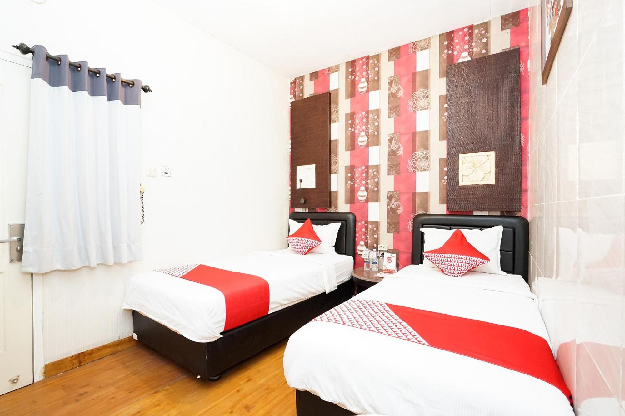 Oyo 425 Mojokerto Guesthouse ภายนอก รูปภาพ