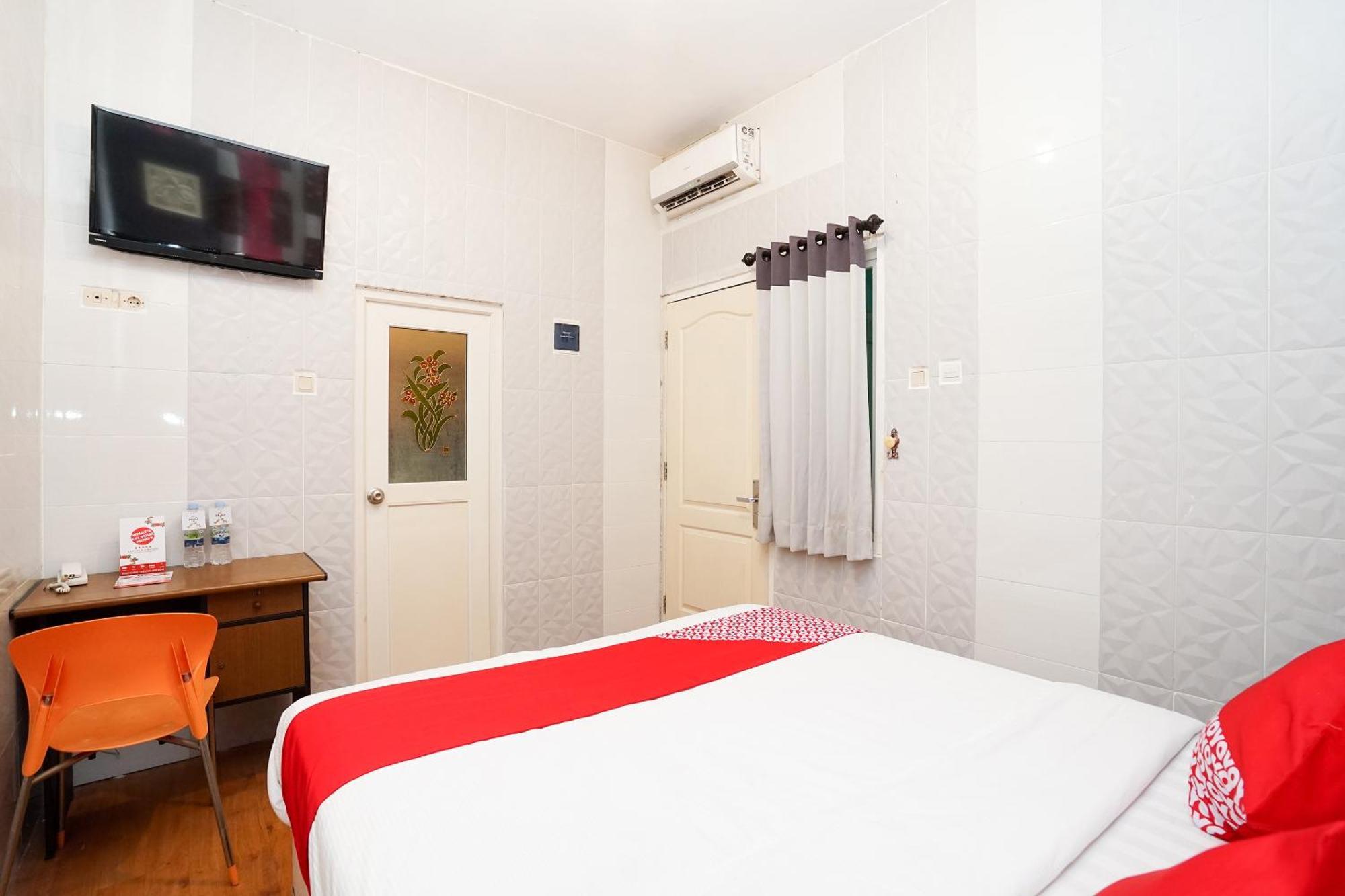 Oyo 425 Mojokerto Guesthouse ภายนอก รูปภาพ