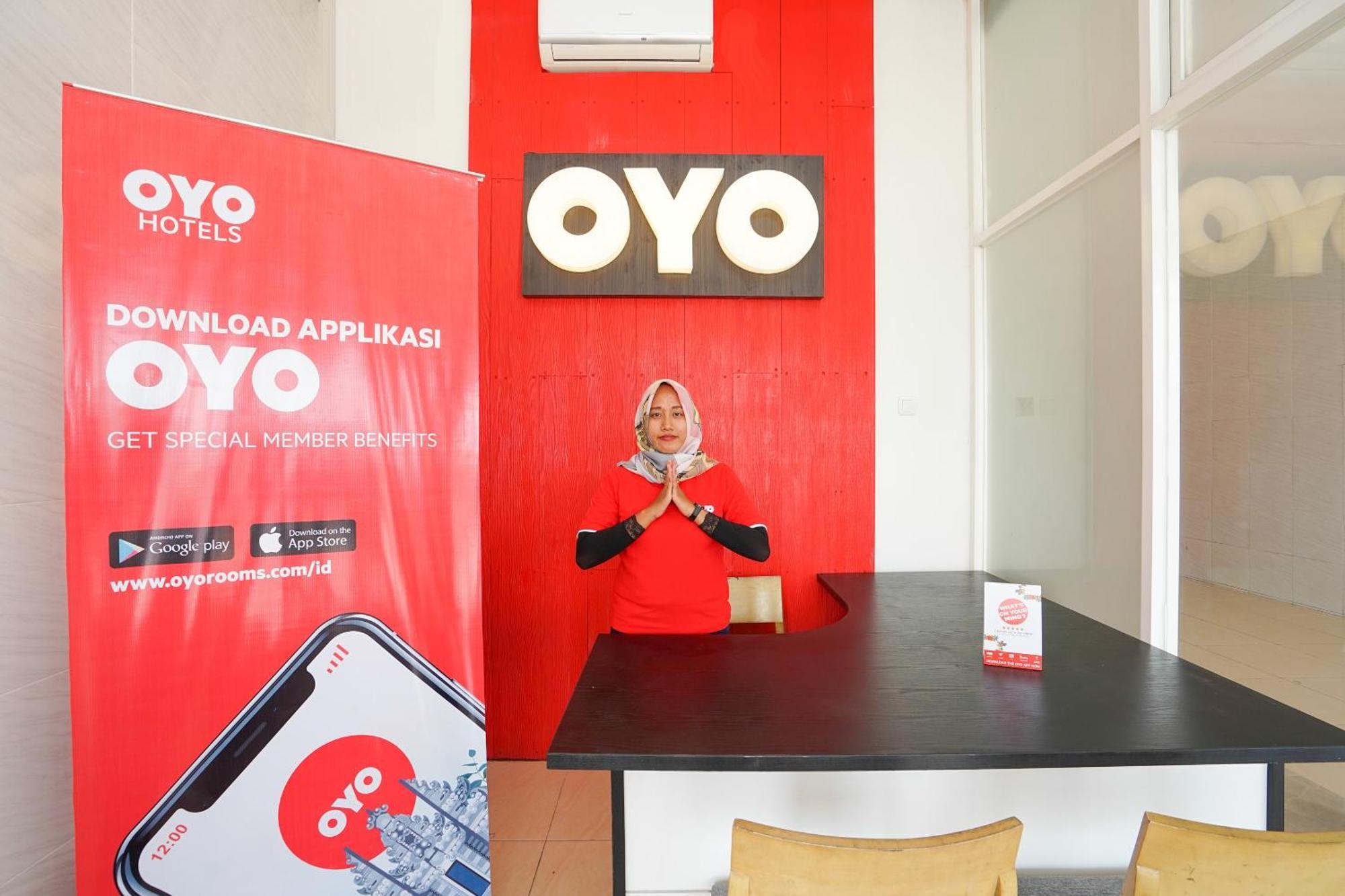 Oyo 425 Mojokerto Guesthouse ภายนอก รูปภาพ